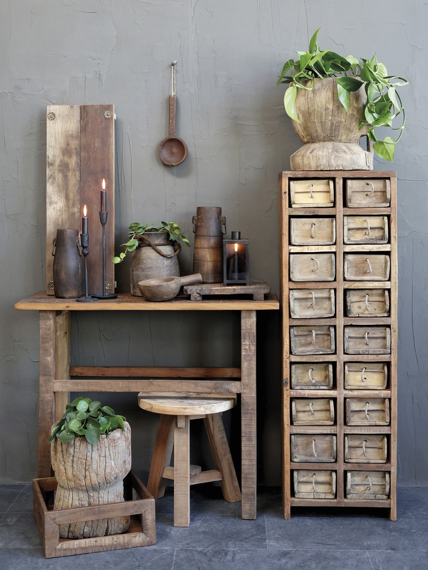 RUSTYKALNY_DREWNIANY_STOLIK_KONSOLA_RUSTYKALNE_MEBLE_DODATKI_DREWNO_Z_ODZYSKU_CHIC_ANTIQUE_POLSKA_SKLEP_DESIGNBYWOMEN